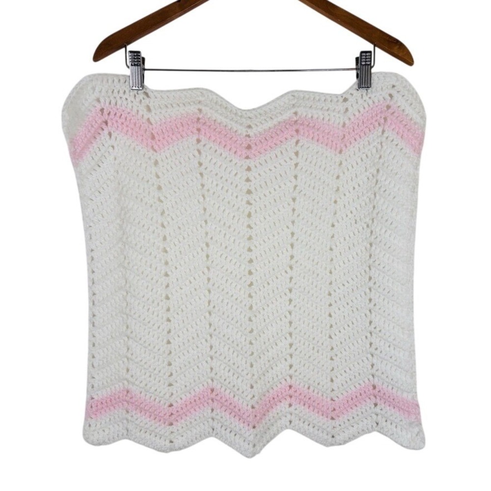 Handmade White & Pink Crochet Baby Doll Blanket Scalloped‎ Hem 19"x19" Square